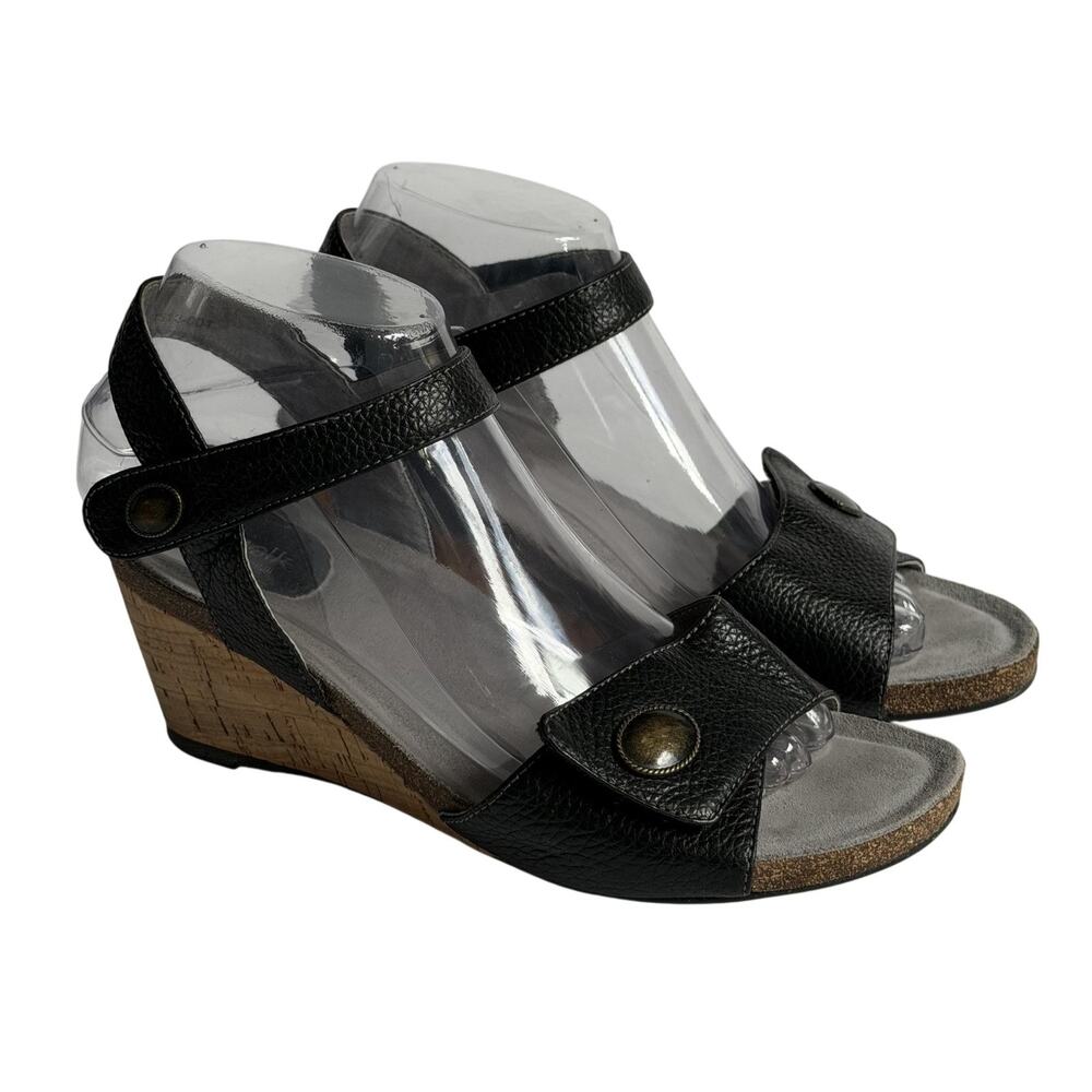 SoftWalk Sandals Womens Size 7.5 W Black Leather Slingback Cork Wedge Comfort